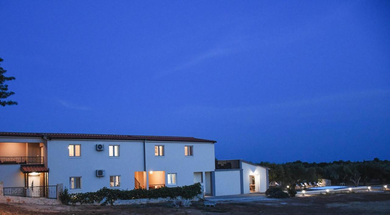 ביוגראד נה מורו Apartments Olea מראה חיצוני תמונה