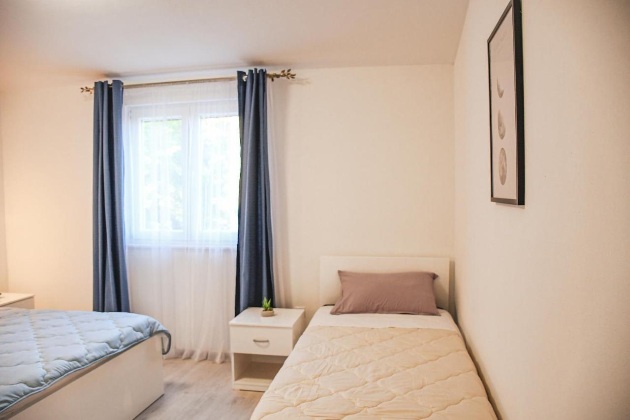 ביוגראד נה מורו Apartments Olea מראה חיצוני תמונה
